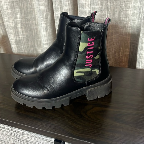 Justices Girls Combat Camouflage Boots Size 1 - Picture 1 of 4